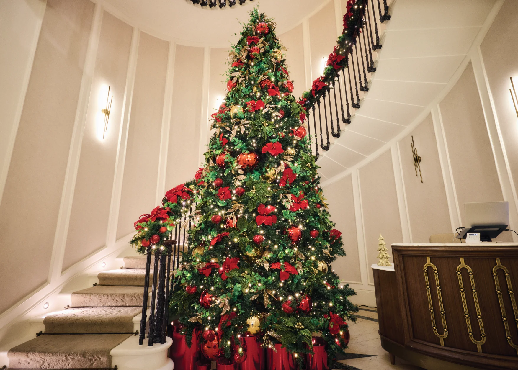 Christmas Tree 2 Chesham Hotel Belgravia